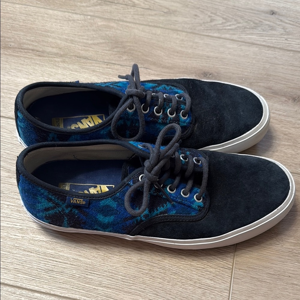 Vans x Pendleton Men's Aztec low tops size 9
